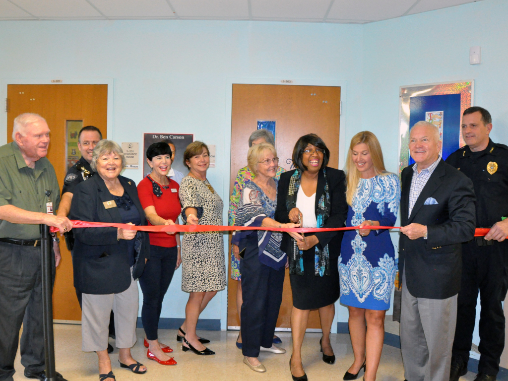 Clifford O. Taylor Elementary Opens Reading Room - Carson Scholars Fund